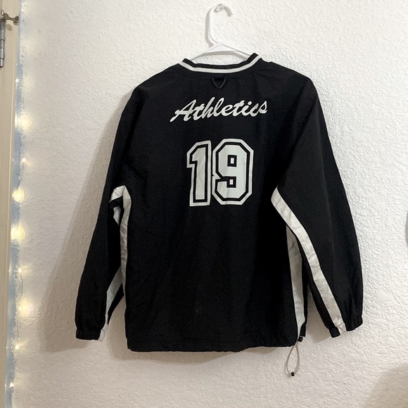 Long sleeves black and white windbreaker - Picture 2 of 2